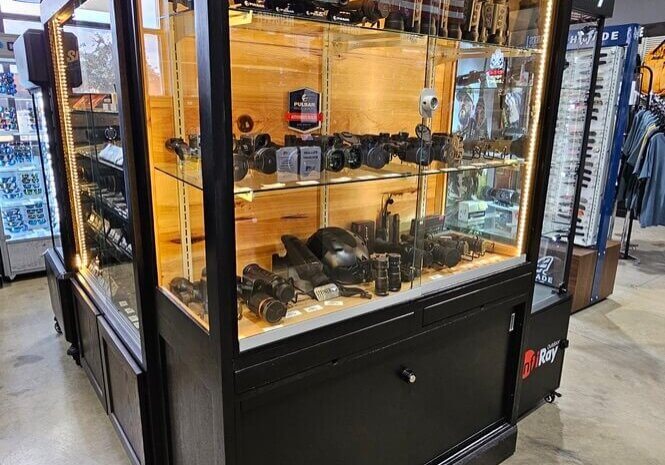 Conversation Case with Locking Storage, Lights and Glass Shelves